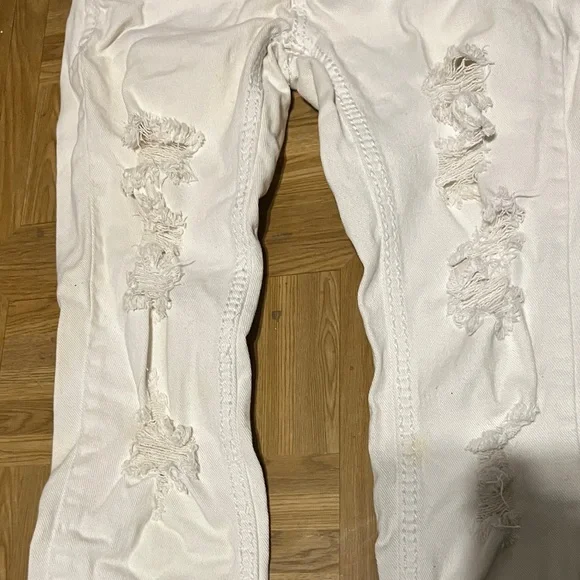 Almost Famous White Distressed Skinny Jeans - Picture 3 of 6